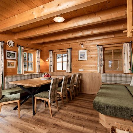 Family Lodge Maximilian Тукс Экстерьер фото