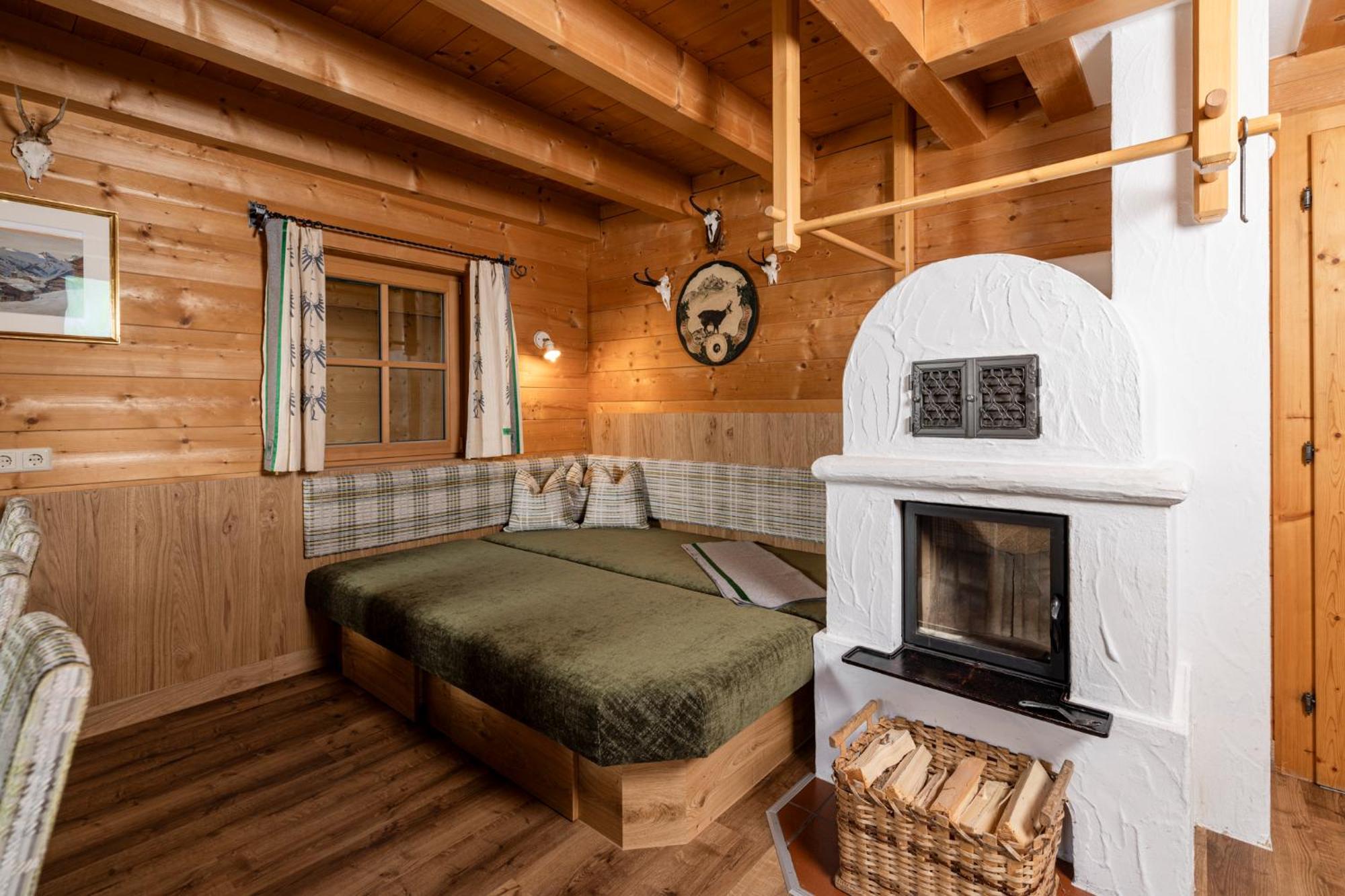Family Lodge Maximilian Тукс Экстерьер фото
